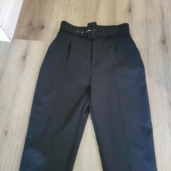 Zara Black High-Waisted Trousers with Belt - Picture 5 of 7